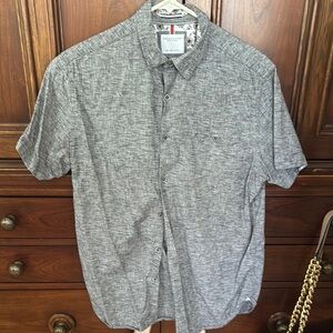 Men’s Denim &Flower Gray Casual Button Down Shirt Medium
